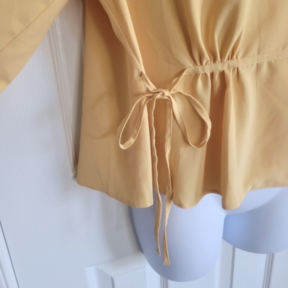 Topshop butter‎ yellow button down shirt with waist tie bows women's size 2 - Picture 9 of 16